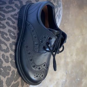 Burberry dress shoes for little boys